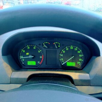 Škoda Fabia Comfort 1.4 44KW, r.v.2001, najazd iba 81000KM - 7