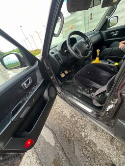 Hyundai Terracan - 7