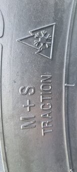 Predám nákladné pneu 265/70 R19,5 - 7