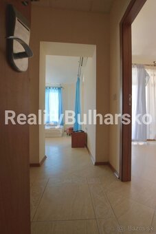 Prostorný apartmán 2+kk s výhledem na bazén-Slunečné pobřeží - 7