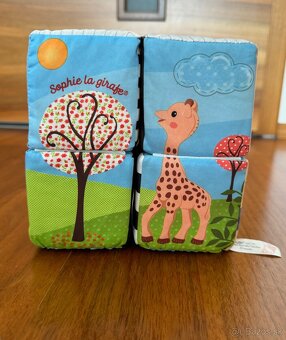 Sophie la girafe - hracky na rozvoj dietatka - 7