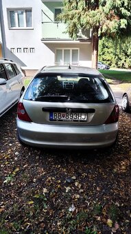 Predám Honda Civic 1,6 vetec benzín 81kW - 7