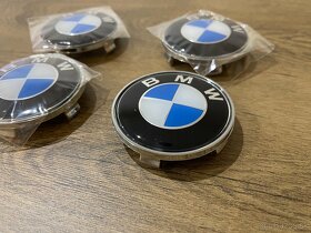 znak na BMW - 7