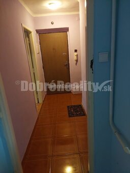 DOBRÉ REALITY -  na prenájom 2-izbový tehlový byt s balkónom - 7
