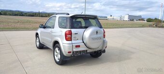 Toyota RAV4 2.0 D4D 85 KW 4x4 3-dv., r.v. 2005 - 7