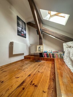 Tehlový štýlový podkrovný 3 izb. byt v centre Košíc - 7