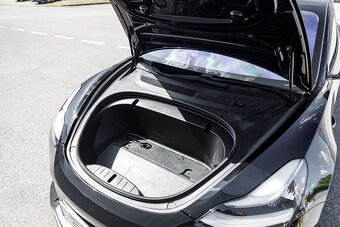 Tesla Model 3 Performance 82kWh AWD 377kW 06/2020 - 7