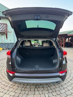 SUV Hyundai Tucson, 136 KW, 4x4 - 7