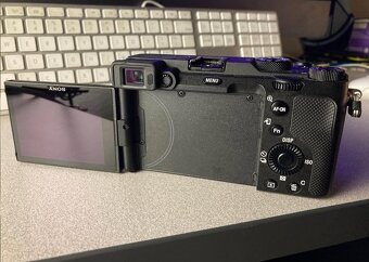 Sony a7C - 7