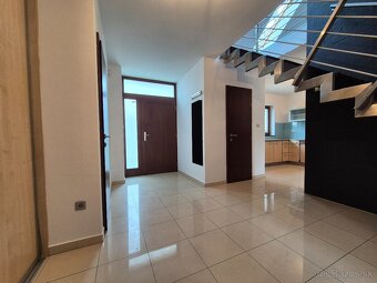 4 – IZB. RD, POZEMOK 1200 m², PARKOVANIE, NOVÁ DEDINKA - 7