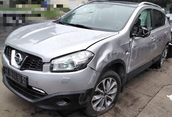 Nissan Qashqai 2.0 2013 predám DVERE, KAPOTA, NÁRAZNÍK,  MOT - 7