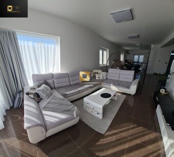 Na predaj 2 - dvoj podlažný rodinný dom - Chrastné - 7