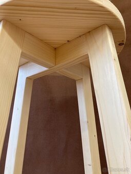 Príležitostné sedačky vyššie 670mm. - 7