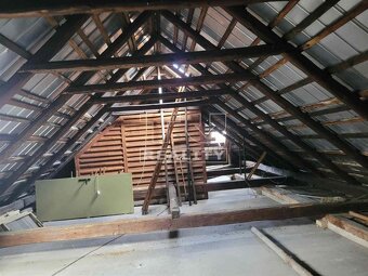 RODINNÝ DOM 90m2 NA POZEMKU 741m2, BZINCE POD JAVORINOU - 7
