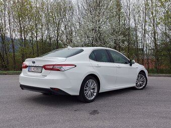 Toyota Camry 2.5 Benzin-Hybrid, Executive, 131 kW - 7
