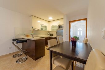Chorvátsko 3 izbový apartmán 50 m od mora ostrov Vir. - 7