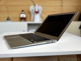  Apple MacBook Air 2017 13.3" - 7