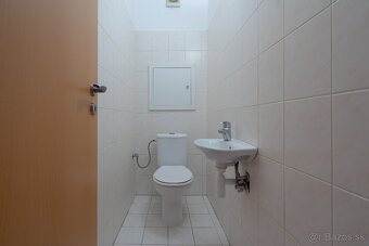 Ponúkame na predaj 2-izbový bezbariérový byt, 70 m² - 7