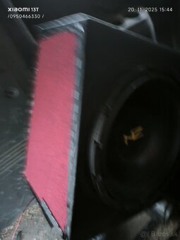 Predám Subwoofer +zosilovač - 7