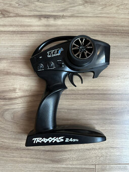 Traxxas Maxx - 7