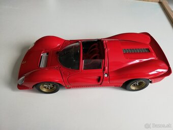 1:18 FERARRI 330P4 1967 - 7