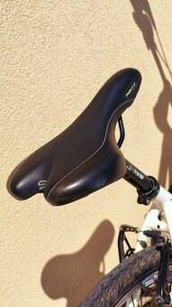 Dámsky trekingový bicykel talianskej značky Lombardo - 7