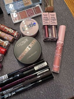Sada makeupu Dior, nyx,atď. - 7