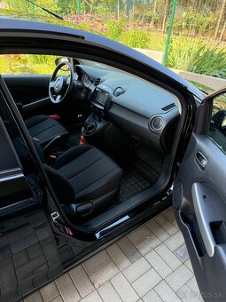 Predám Mazda 2 - 7
