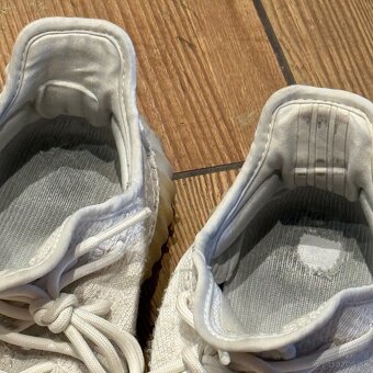 adidas Yeezy Boost 350 V2, EU 42 2/3 - 7