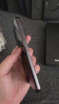 Samsung Galaxy S23 phantom black 8/256 - 7