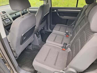 Predám Volkswagen Touran 2009, 1,9tdi,77kw,7 miestne - 7