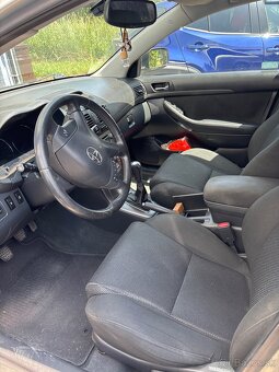 Predám Toyota Avensis combi - 7