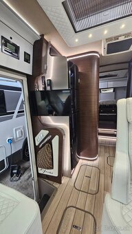 5 míst 205PS IVECO AUTOMAT MOBILVETTA 3.5t obytné tažné 2t - 7