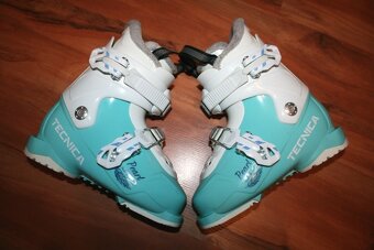 nové lyže fischer 90 cm , lyžiarky - 7