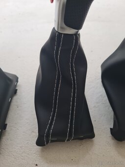 Radiaca páka pre automat AUDI / čierna biela červená nitka - 7