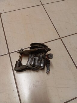 Servo čerpadlo Nissan patrol y61 2.8 - 7