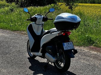 Predám skúter Honda SH 125 ABS 2013 8500km - 7