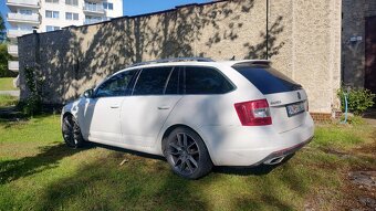 Predám škoda Octavia combi RS TDI DSG - 7