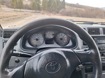 Toyota Rav4 - 7