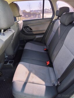Predám Škoda Fabia 1.2 - 7
