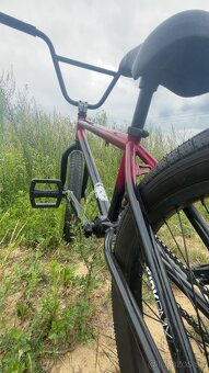 KINK BMX BICYKEL 2022 CURB GLOSS BLOOD ORANGE - 7