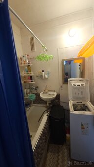 Priestranný 2-izbový byt v centre Vrábel čaká na premenu - 7