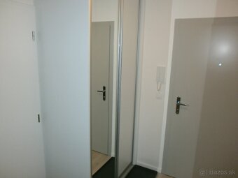 Prenájom 2-izbového bytu aj s parkovacím miestom - 7