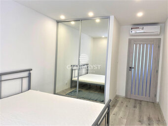 Priestranný, rekonštruovaný 3 izbový byt v centre mesta na T - 7