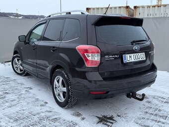 SUBARU FORESTER 2.0d / 4x4 / xenón / ťažné / webasto - 7