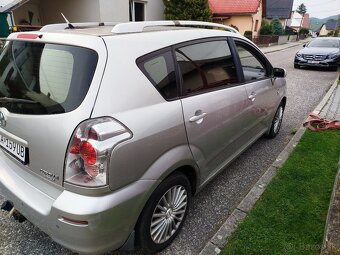 Toyota Corolla Verso - 7