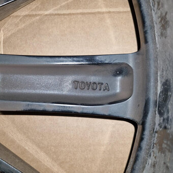 Hliníkové Toyota disky 5x114,3 R20 8,5J ET45 - 7