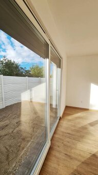 Priestranný, moderný bungalov, dokončený na kľúč / NOVOSTAVB - 7