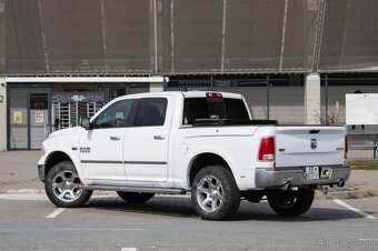 Dodge RAM 1500 / 4x4 / LARAMIE / 295kW / AT8 - 7