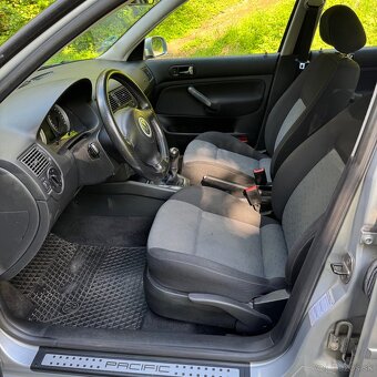 Volkswagen Golf 1.9 TDi - 7